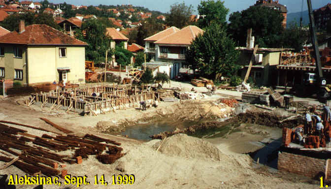 wpe16.jpg (48337 bytes)