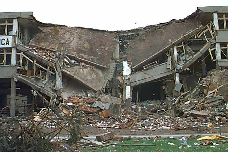 wpe1C.jpg (59230 bytes)